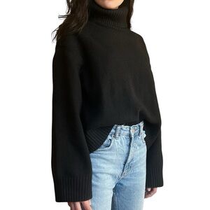H&M Women’s Black Turtleneck Oversized Long Sleeve  Sweater- Size XS